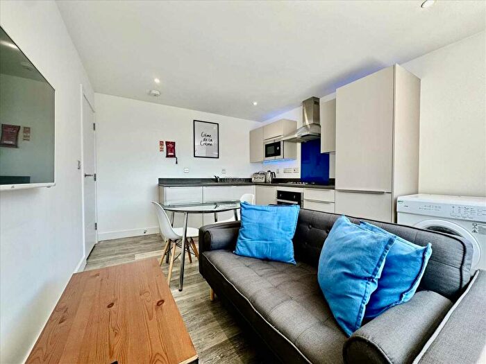 2 Bedroom Apartment To Rent In Queen Anne Terrace, Plymouth, PL4