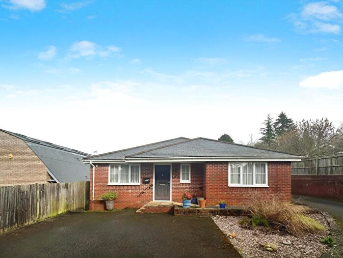 2 Bedroom Bungalow For Sale In Springvale Road, Winchester, Hampshire, SO23