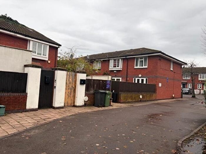 1 Bedroom Property To Rent In Rolvenden Place, Tottenham, N17