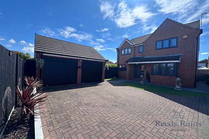 4 Bedroom Detached House For Sale In Nursery Close, Hemingbrough, Selby, North Yorkshire, YO8