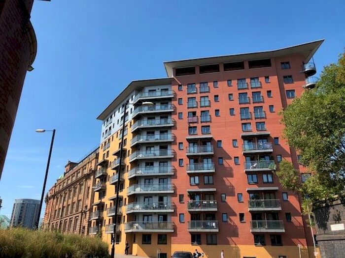 2 Bedroom Apartment To Rent In Parkers Apartments, Greenquarter, M4