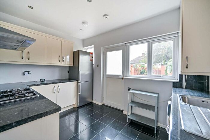 3 Bedroom Terraced House To Rent In King Henrys Road, Kingston, Kingston Upon Thames, KT1