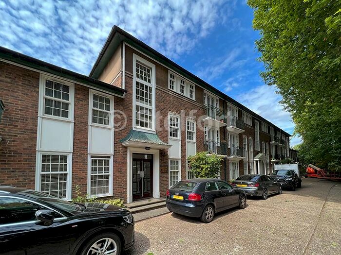 2 Bedroom Flat To Rent In Stanhope Road, London, N6