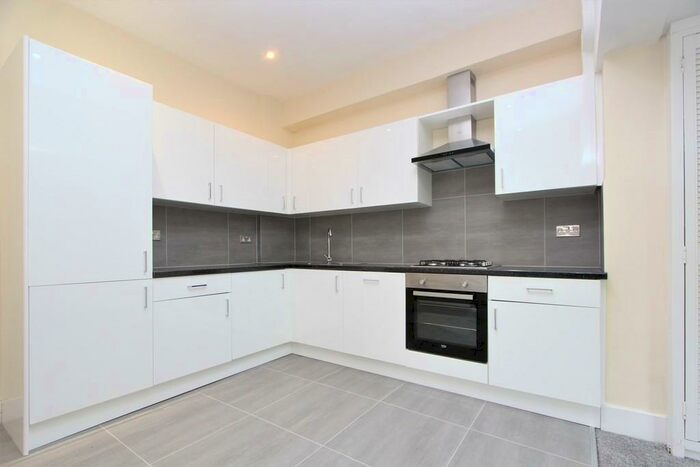 1 Bedroom Ground Flat To Rent In The Avenue, Muswell Hill, N10