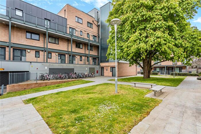 2 Bedroom Duplex To Rent In Flamsteed Close, Cambridge, CB1