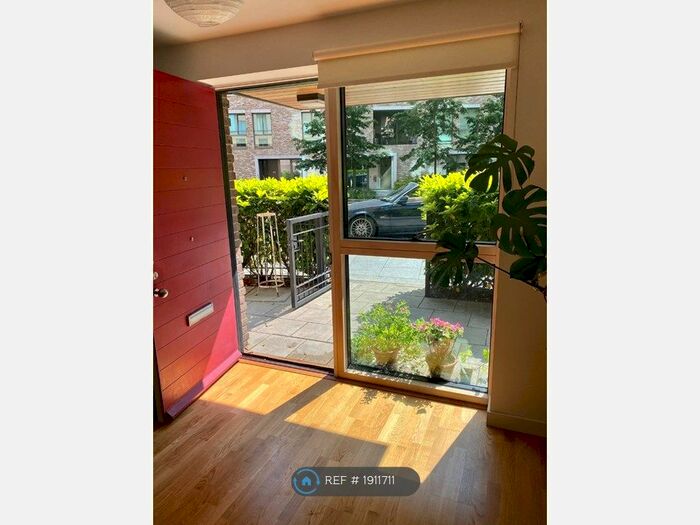 1 Bedroom Flat To Rent In Rodney Road, London, SE17