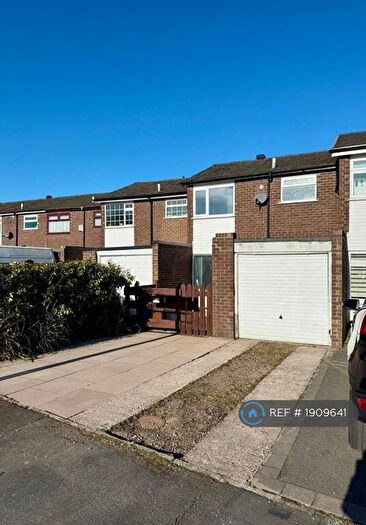 3 Bedroom Terraced House To Rent In Hampstead Lane, Stockport, SK2
