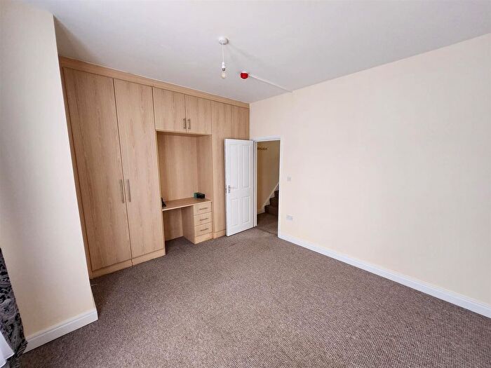5 Bedroom Terraced House To Rent In Gladstone Avenue, London, N22