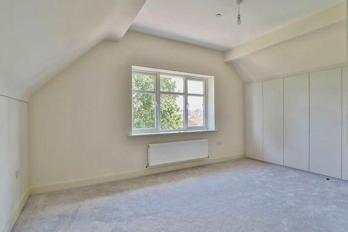 3 Bedroom Bungalow For Sale In Clavell Close, Poole, BH12