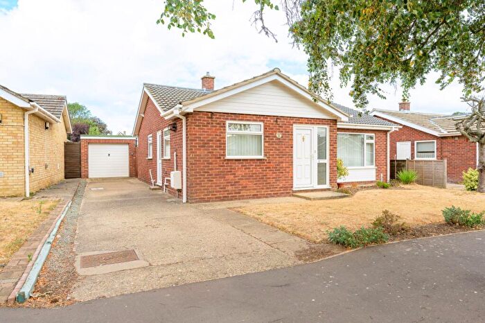 3 Bedroom Detached Bungalow For Sale In Fairfield Drive, Attleborough, NR17