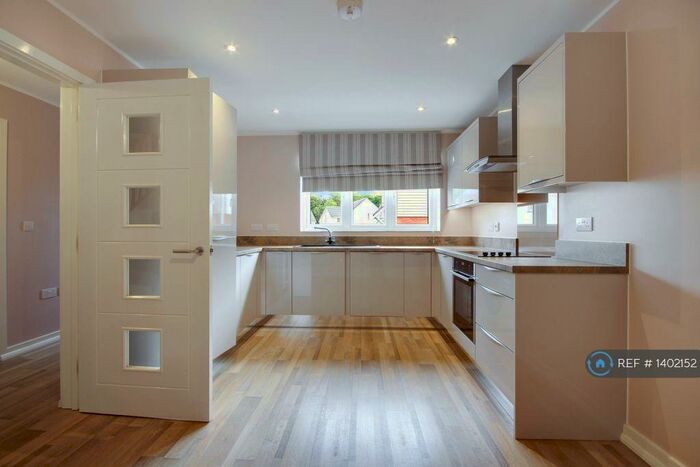 3 Bedroom Detached House To Rent In Highgrove, Barnstaple, EX31