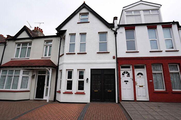1 Bedroom Flat To Rent In Westminster Drive, Westcliff On Sea, SS0