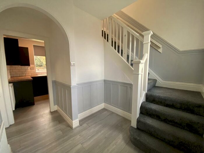 3 Bedroom Semi-Detached House To Rent In Brixham Avenue, Gateshead, NE9