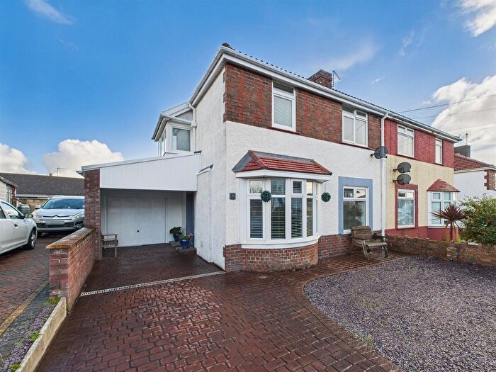4 Bedroom Semi-Detached House For Sale In Kings Hill Avenue, Porthcawl, CF36