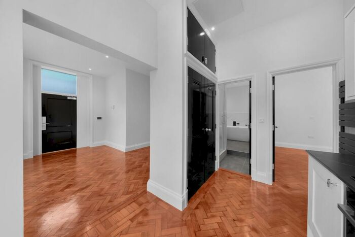 1 Bedroom Apartment To Rent In New Square, Chesterfield, S40