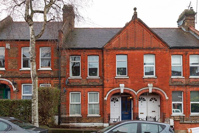 2 Bedroom Apartment For Sale In Mersey Road, Walthamstow, E17