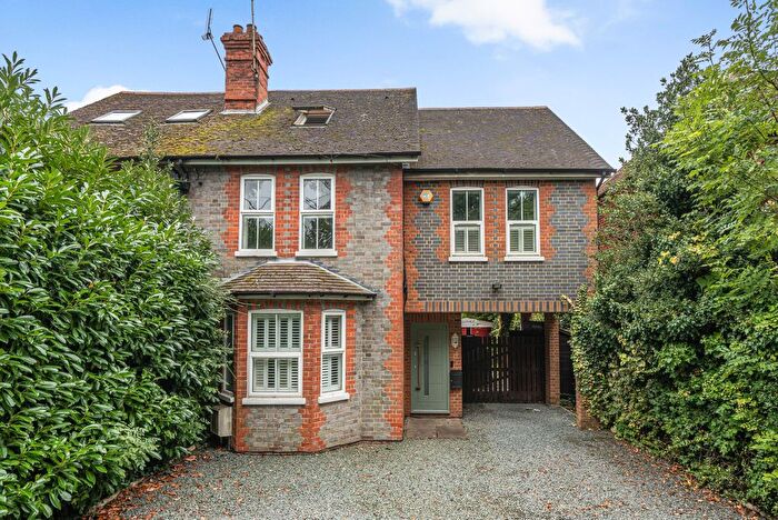 5 Bedroom Semi-Detached House To Rent In Cutbush Lane West, Shinfield, Reading, Berkshire, RG2