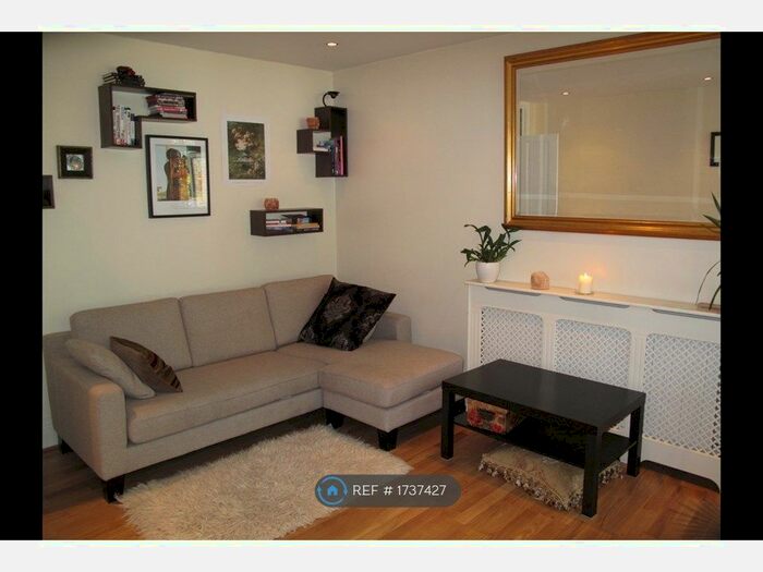 1 Bedroom Flat To Rent In Drakeley Court, London, N5