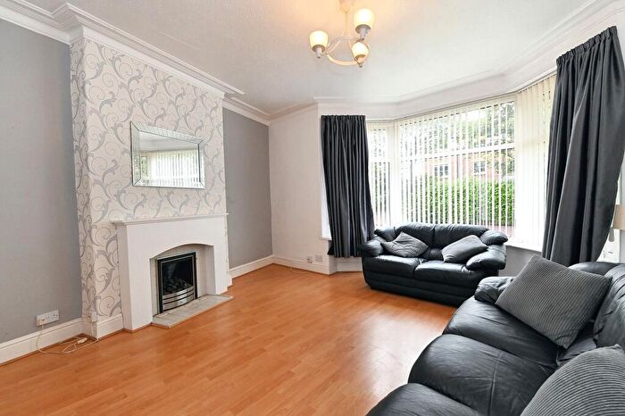3 Bedroom Terraced House For Sale In Oaklands Road, Salford, M7