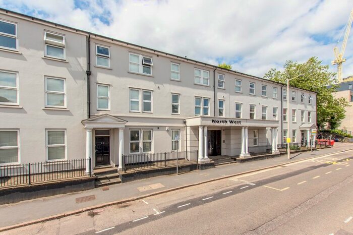 1 Bedroom Flat To Rent In Woodford Road, Watford, Hertfordshire, WD17