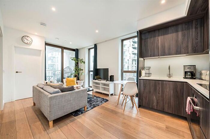 1 Bedroom Flat For Sale In Reminder Lane, Greenwich, SE10