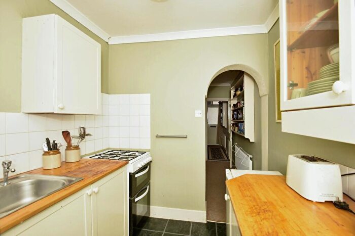 2 Bedroom Terraced House For Sale In Catherine Street, Rochester, Kent, ME1