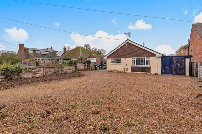 3 Bedroom Bungalow For Sale In Brackley Road, Westbury, Brackley, NN13