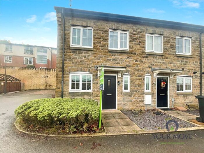 3 Bedroom House To Rent In Burton Close, Darwen, Lancashire, BB3