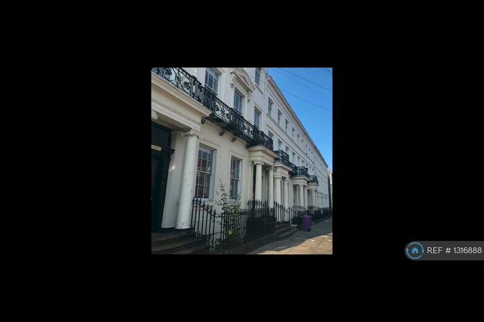 2 Bedroom Flat To Rent In Huskisson St, Liverpool, L8