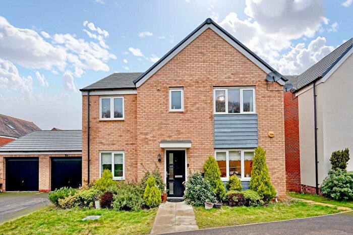 5 Bedroom Detached House For Sale In Christie Drive, Huntingdon, PE29