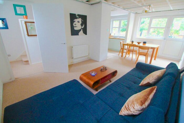 1 Bedroom Maisonette To Rent In Lockhart Close, Mackenzie Road, Islington, N7