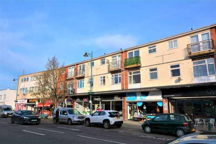 2 Bedroom Flat To Rent In Eastwood Road, Rayleigh, SS6