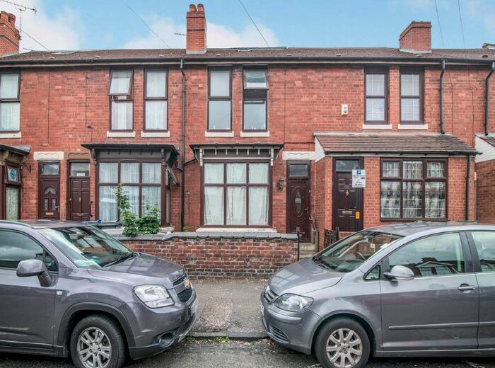 4 Bedroom House To Rent In Claremont Road, Smethwick, B66