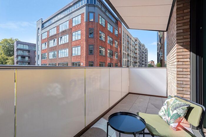 Flat For Sale In Macclesfield Road, London, EC1V
