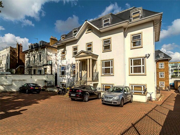 2 Bedroom Flat To Rent In High Street, London, N8