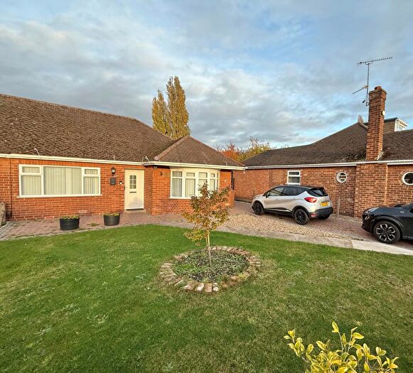 2 Bedroom Semi-Detached Bungalow For Sale In Westbrooke Road, Lincoln, LN6