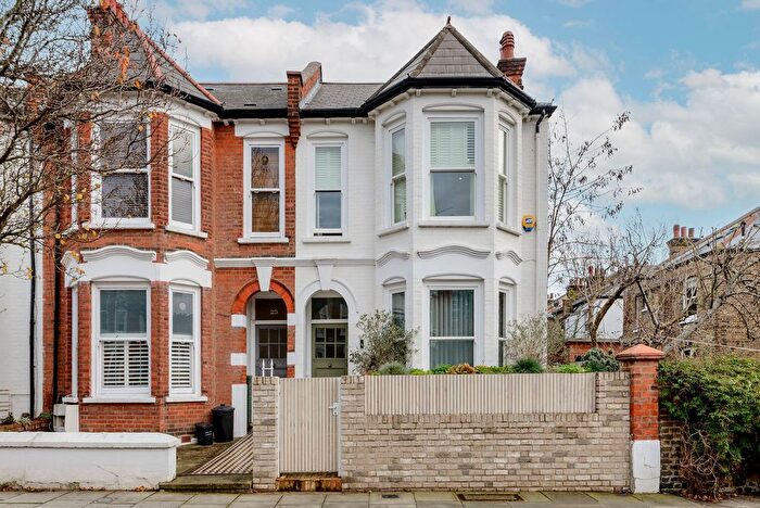 5 Bedroom Terraced House To Rent In Balliol Road, North Kensington, W10