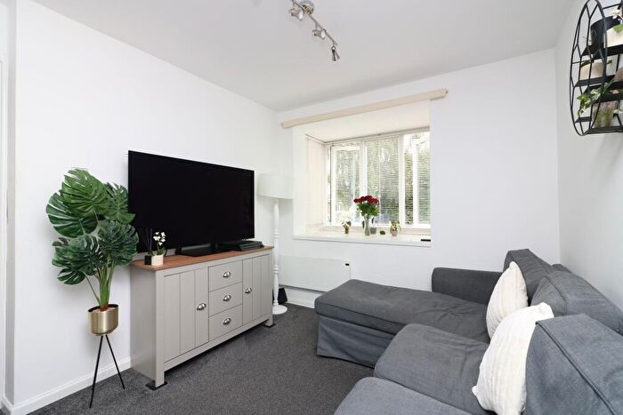 1 Bedroom End Of Terrace House For Sale In Mayflower Close, Codicote, SG4