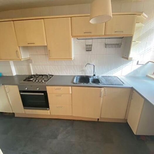 2 Bedroom Flat For Sale In Kenilworth Court, Washington, Tyne And Wear, NE37