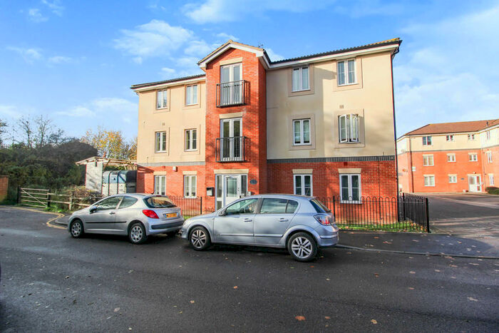 2 Bedroom Apartment To Rent In Redcliffe Street, Rodbourne, Swindon, SN2