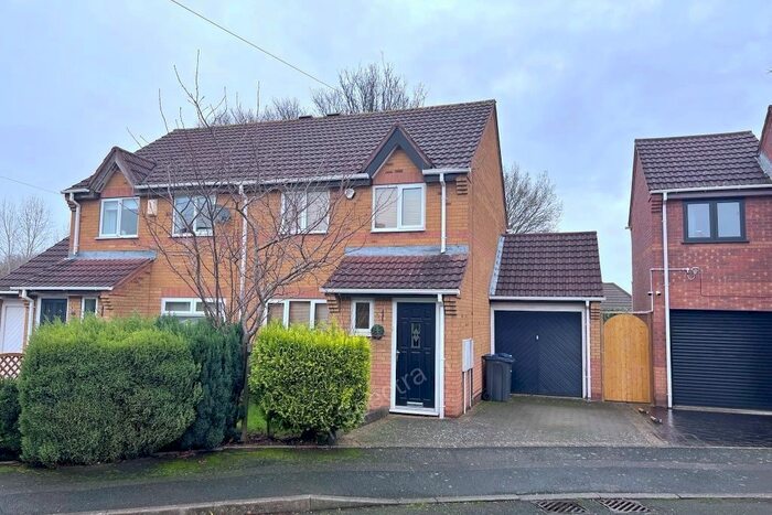 3 Bedroom Semi-Detached House To Rent In Wolseley Ave., Acocks Green (South Yardley) B27