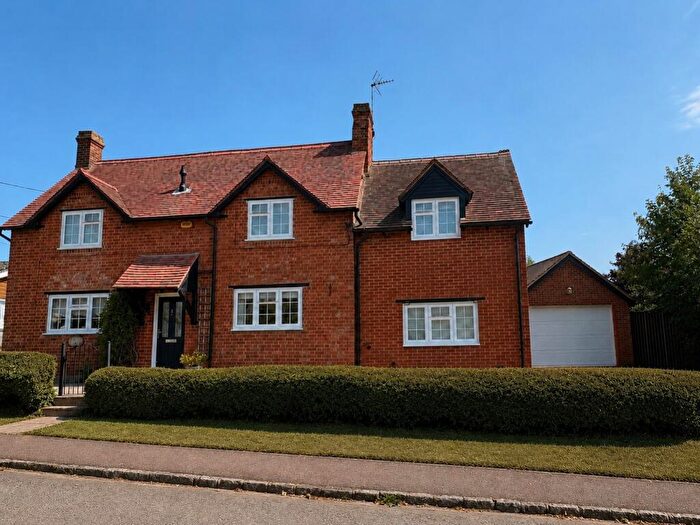 4 Bedroom Detached House For Sale In Church Lane, Tingewick, Buckingham, Buckinghamshire, MK18