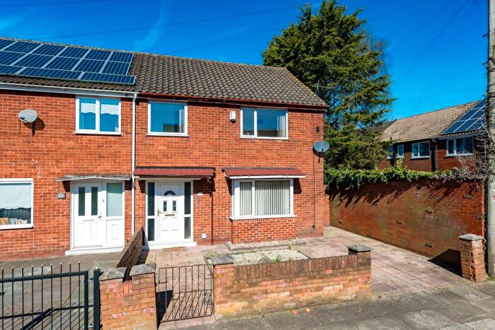 3 Bedroom End Of Terrace House For Sale In Haweswater Close, Liverpool, Merseyside, L33