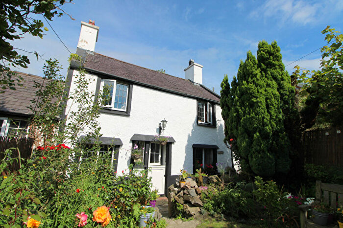 2 Bedroom Detached House For Sale In Ffordd Llanelwy, Betws Yn Rhos, LL22