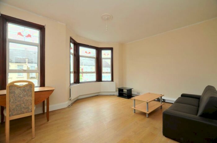 1 Bedroom Flat To Rent In Belgrade Road, Stoke Newington, N16