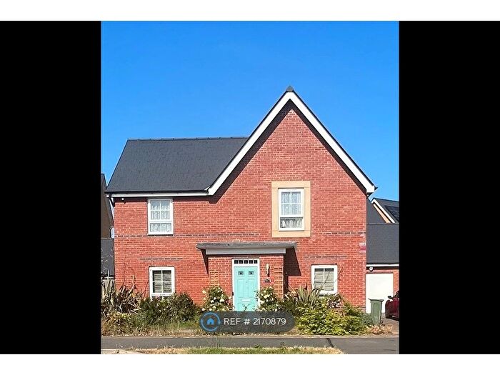 4 Bedroom Detached House To Rent In Newport Road, Milton Keynes, MK10