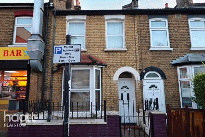 3 Bedroom Terraced House For Sale In Sussex Street Plaistow, London, E13