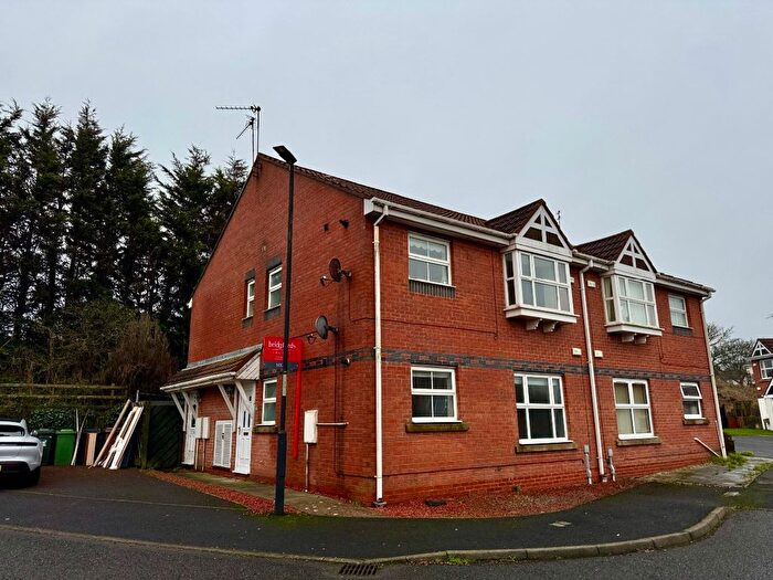 2 Bedroom Flat To Rent In Hillheads Court, Whitley Bay, NE25