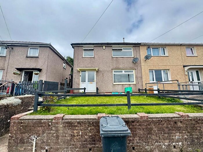 3 Bedroom Semi-Detached House For Sale In Attlee Way, Cefn Golau, NP22