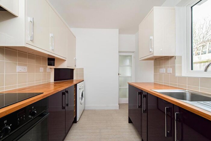 1 Bedroom Flat To Rent In Albyn Road, Deptford, London, SE8